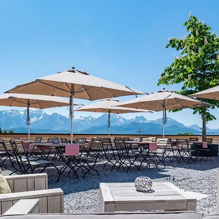 Hartungs Hoteldorf Отель 3*