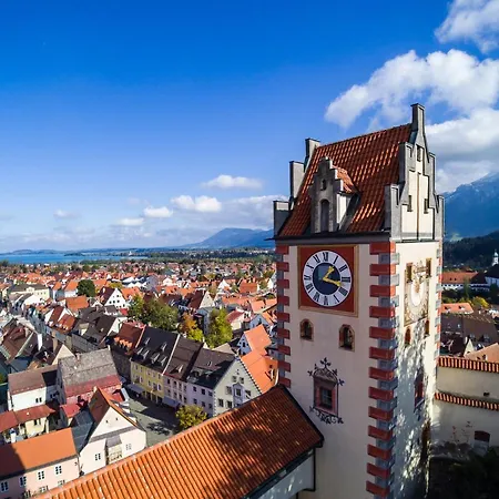 Hartungs Hoteldorf فندق