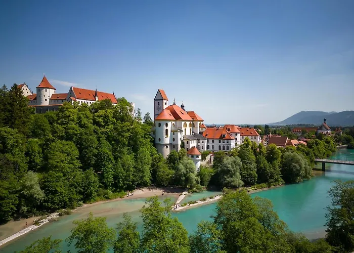 Hartungs Hoteldorf 3* フュッセン