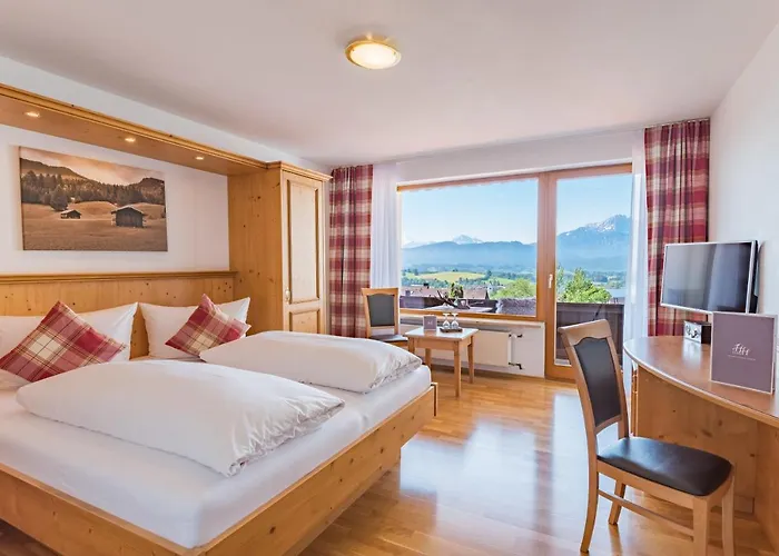 Hartungs Hoteldorf Ξενοδοχείο 3*